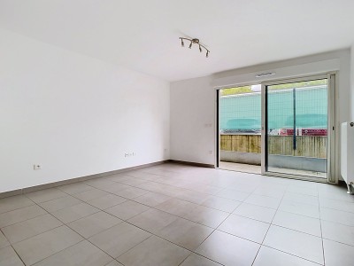 APPARTEMENT T3 A LOUER - LA MADELEINE - 59.87 m2 - 974,80 &euro; charges comprises par mois