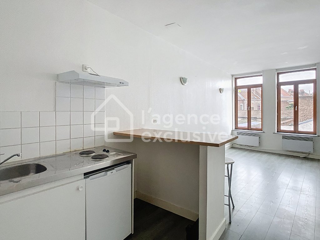 APPARTEMENT T1 A LOUER - LILLE - 27 m2 - 595€ charges comprises par mois