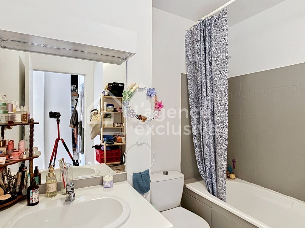 APPARTEMENT T1 A LOUER - LILLE - 25.5 m2 - 575 &euro; charges comprises par mois