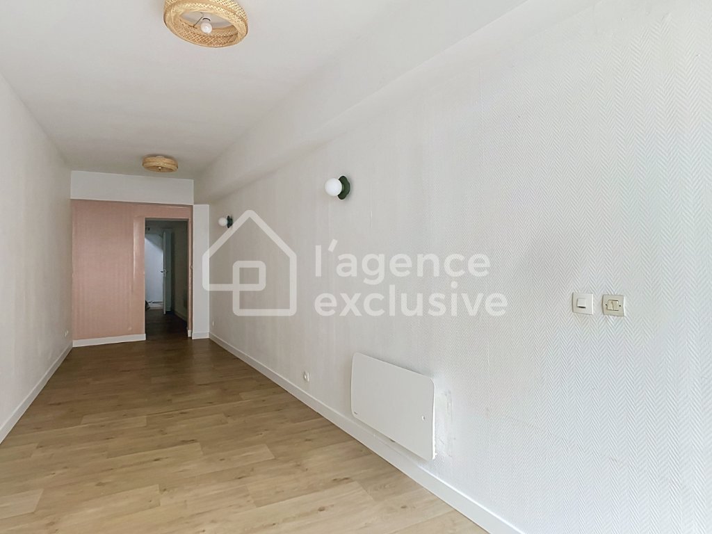 APPARTEMENT T1 A LOUER - LILLE - 35 m2 - 595 &euro; charges comprises par mois