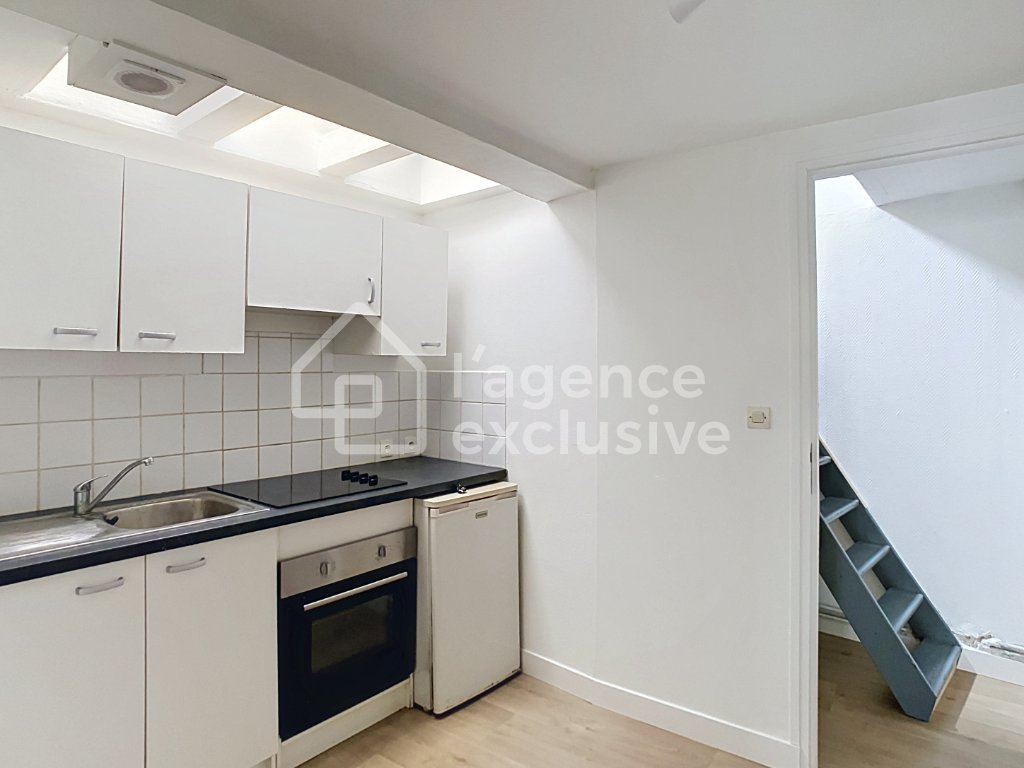 APPARTEMENT T1 A LOUER - LILLE - 35 m2 - 595 &euro; charges comprises par mois