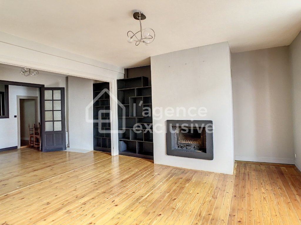 APPARTEMENT T2 - LILLE - 75.98 m2 - LOUÉ
