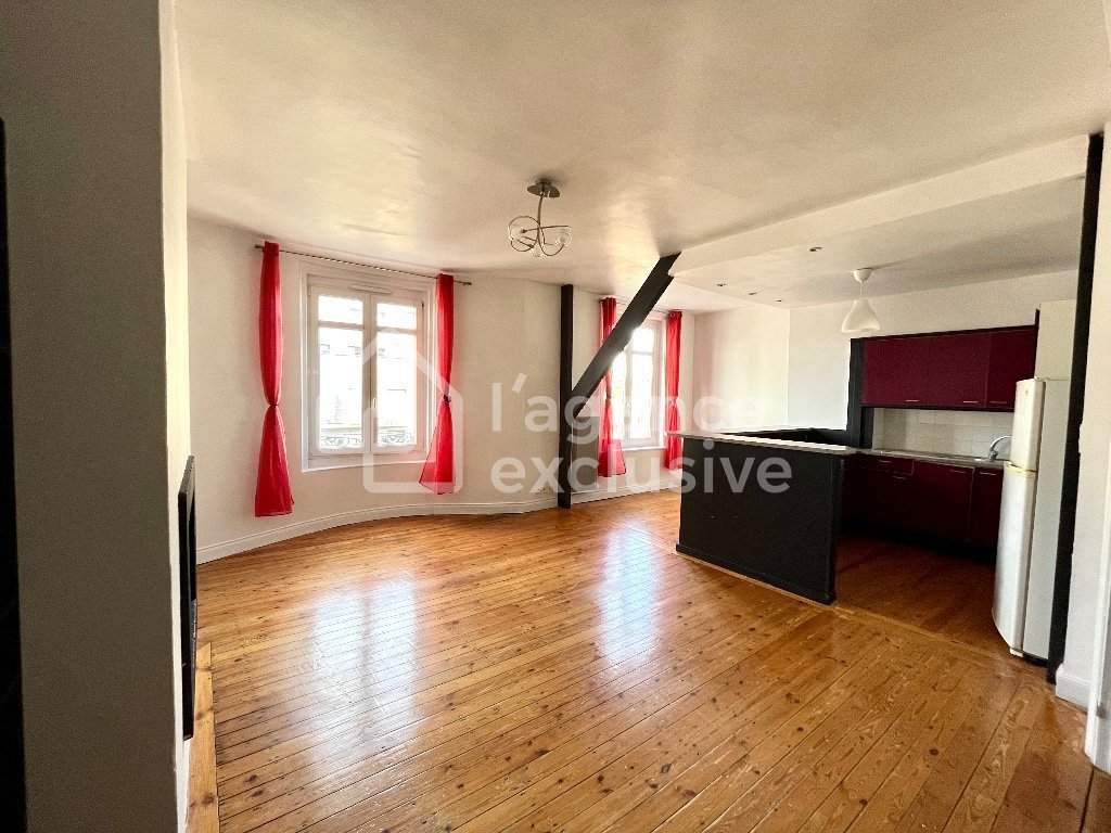 APPARTEMENT T2 - LILLE - 75.98 m2 - LOUÉ