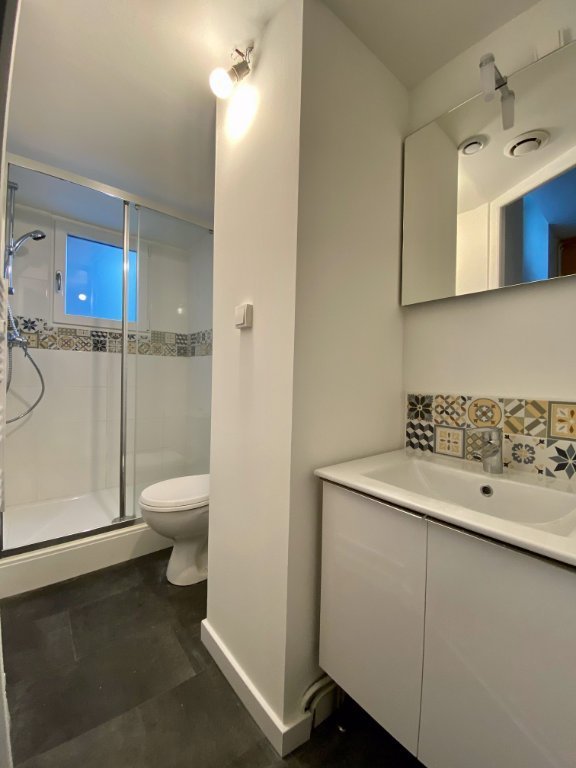 APPARTEMENT T2 - LILLE - 30 m2 - LOU&Eacute;