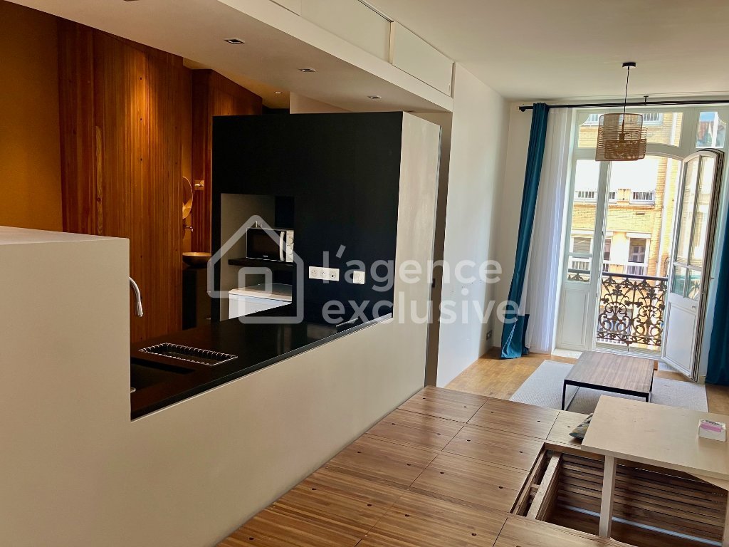 APPARTEMENT T2 A LOUER - LILLE - 41.05 m2 - 890€ charges comprises par mois