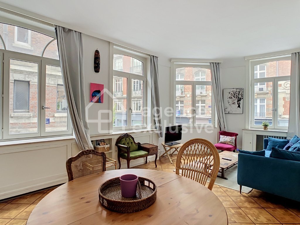 APPARTEMENT T2 A LOUER - LILLE - 44.35 m2 - 895 &euro; charges comprises par mois