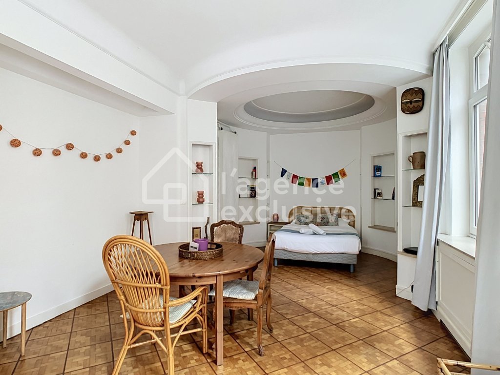 APPARTEMENT T2 A LOUER - LILLE - 44.35 m2 - 895 &euro; charges comprises par mois