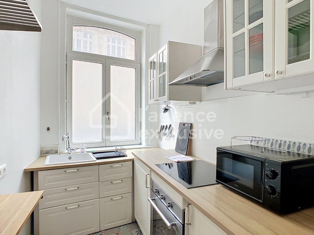 APPARTEMENT T2 A LOUER - LILLE - 44.35 m2 - 895 &euro; charges comprises par mois