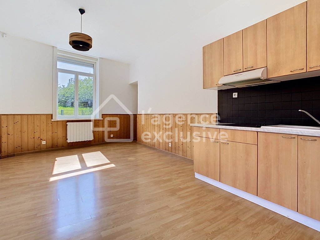 APPARTEMENT T2 A LOUER - SECLIN - 38.7 m2 - 525 &euro; charges comprises par mois