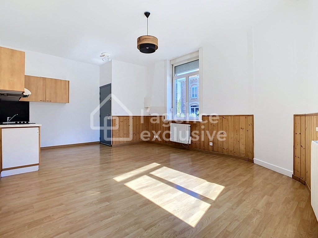 APPARTEMENT T2 A LOUER - SECLIN - 38.7 m2 - 525 &euro; charges comprises par mois