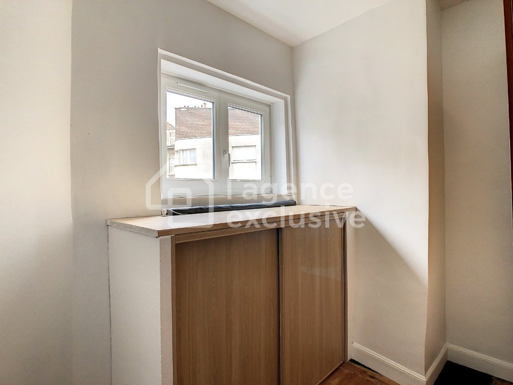 APPARTEMENT T2 - LILLE - 75.98 m2 - 262500€