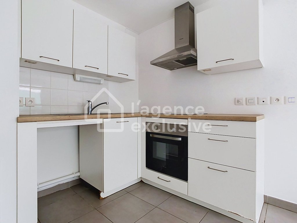 APPARTEMENT T3 - LA MADELEINE - 59.87 m2 - LOU&Eacute;