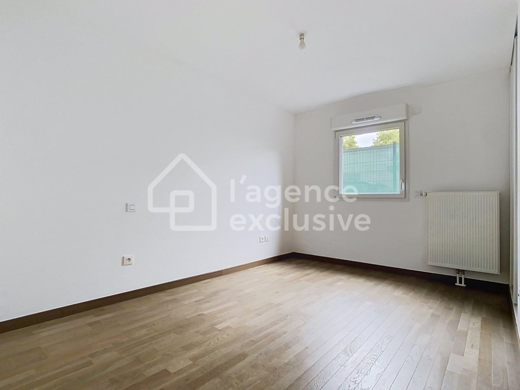 APPARTEMENT T3 - LA MADELEINE - 59.87 m2 - LOU&Eacute;