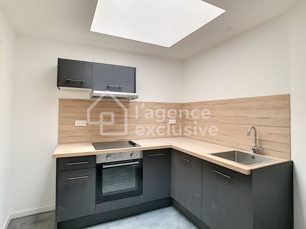 APPARTEMENT T3 A LOUER - LILLE - 57 m2 - 975 &euro; charges comprises par mois