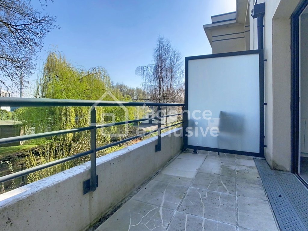 APPARTEMENT T3 A LOUER - LILLE - 69 m2 - 900�&euro; charges comprises par mois