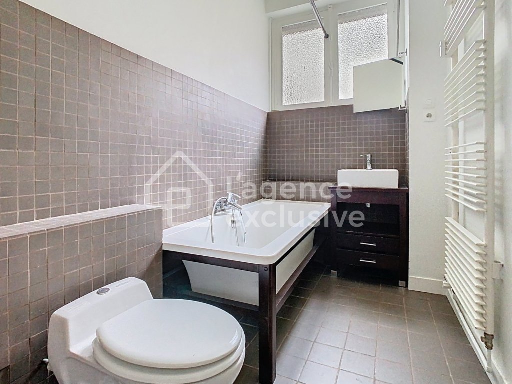 APPARTEMENT T3 A VENDRE - LILLE - 93.4 m2 - 449�500�&euro;