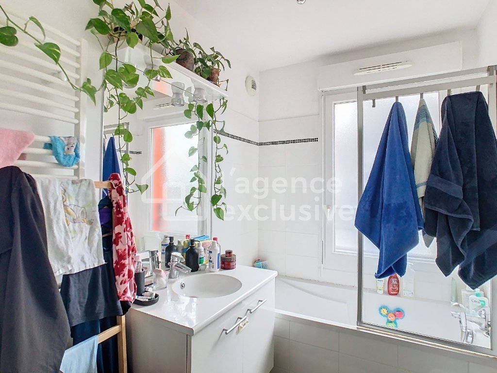 APPARTEMENT T4 - VILLENEUVE D ASCQ - 88 m2 - LOUÉ